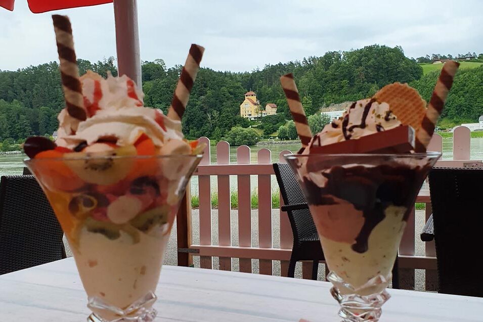Cafe & Bar Bogner 1