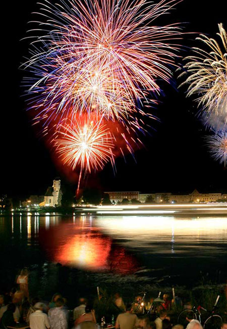 Donau in Flammen
